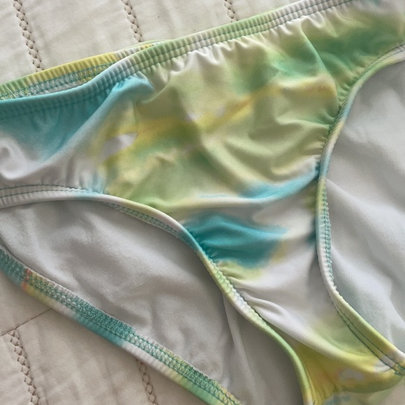 Gianni Bini bikini set - Picture 12 of 12